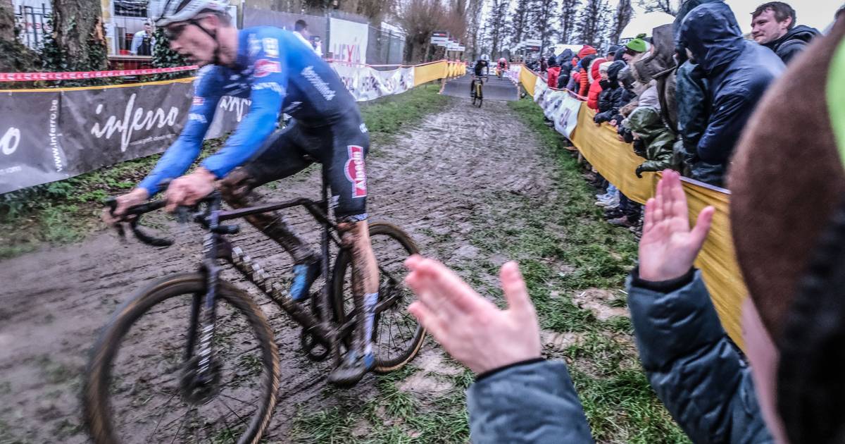 Cyclocross in Gullegem opnieuw een feest “De modder hoort er nu