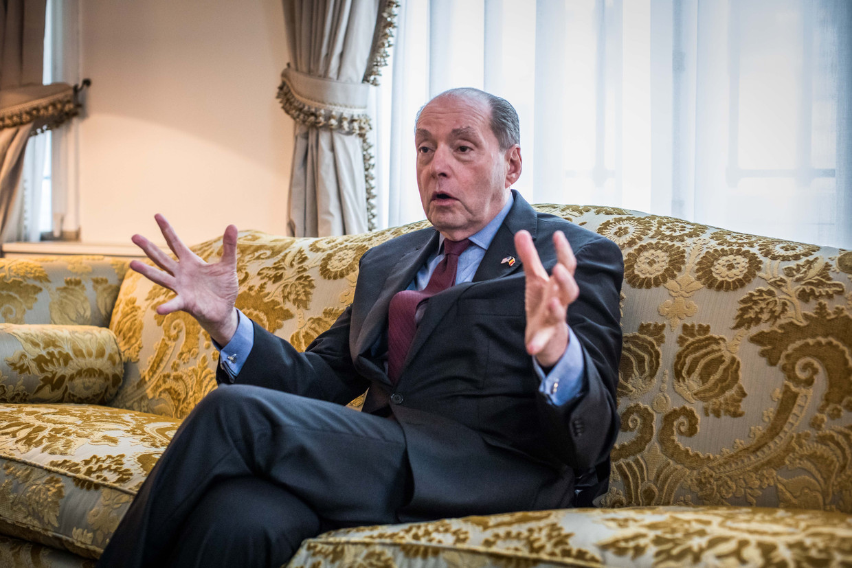 Ronald Gidwitz: ‘Er zitten tegelijk in noordelijk Syrië nog meer dan 2.000 buitenlandse IS-strijders gevangen in een zeer instabiel gebied. IS heeft al gedreigd dat ze deze kampen gaan aanvallen en hun strijders willen bevrijden.’ Beeld Bas Bogaerts