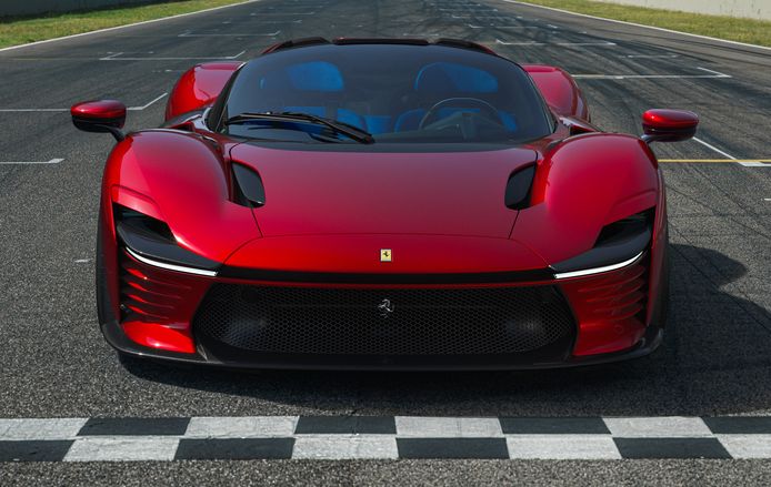 Een Ferrari Daytona SP3, met een prijskaartje van meer dan 2 miljoen euro.