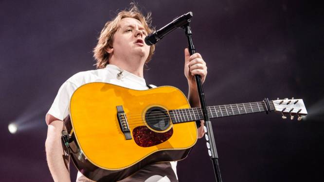 Lewis Capaldi zegt rest van Europese tour af wegens stemproblemen