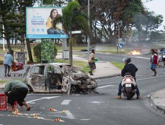 President Macron roept noodtoestand uit in Nieuw-Caledonië na dagenlang zware rellen