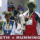 Keniaan Cheruiyot wint marathon van Boston derde keer op rij