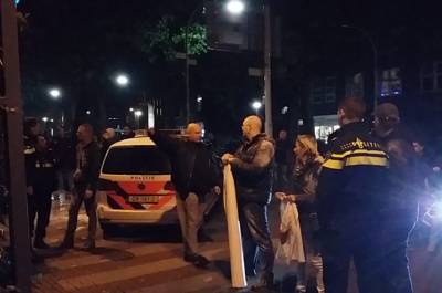 Rechtse demonstranten: Wij kregen klappen bij links bolwerk