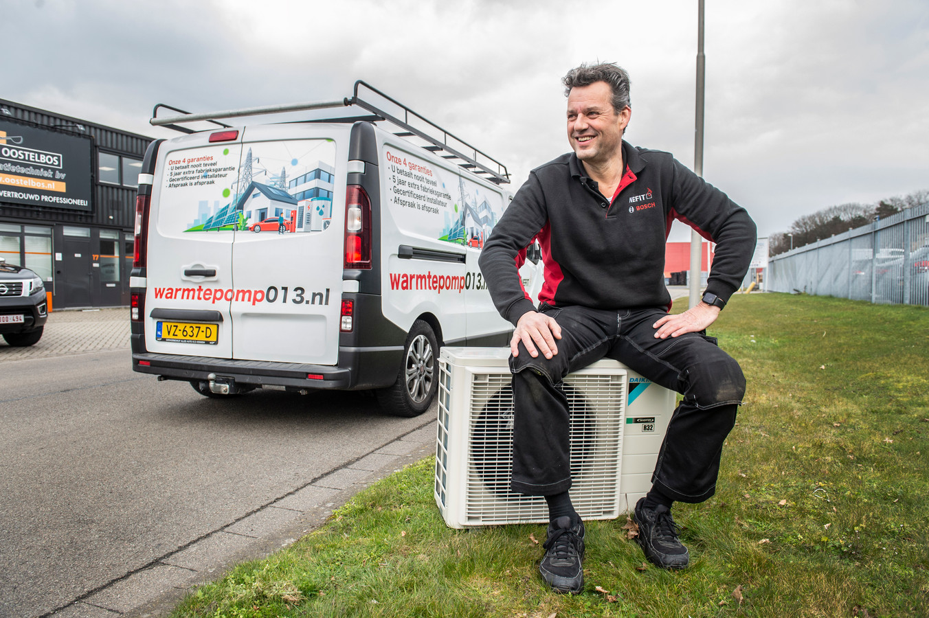 Oudwethouder van Tilburg is nu loodgieter ‘Mensen doen vaak werk waar