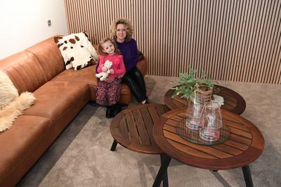 Corné en Belinda wonen heerlijk vrij met dochtertje Cindy, maar er wacht nog een flinke verbouwing