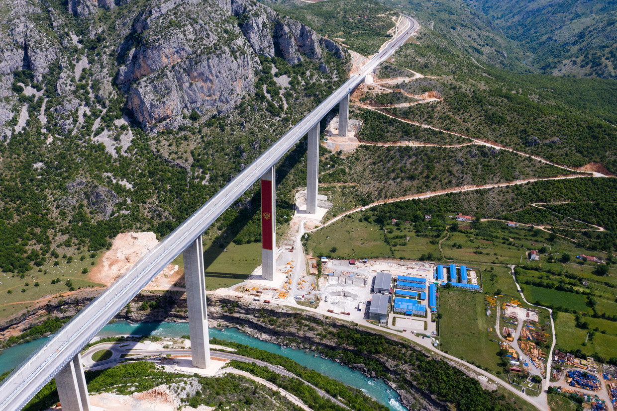 De snelweg zou van Bar, aan de kust, via Podgorica naar Servië lopen. Beeld Hollandse Hoogte/AFP