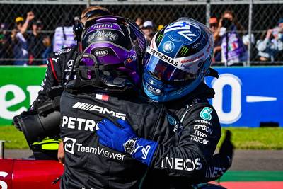 Bottas pakt in Mexico pole voor Hamilton en Verstappen, laat hij Lewis straks passeren? “Vervelende beslissing, maar soms wel noodzakelijk”