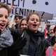Dagboek van Anuna (5): 'Ik ben 17, ik zou tot de middag in bed moeten liggen stinken!'