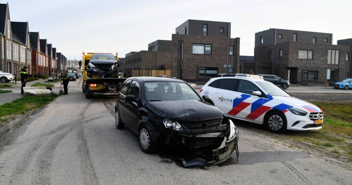 Vrouw gewond bij botsing in Terneuzen.