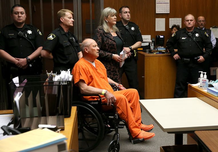 ‘Toen ze The Golden State Killer na zoveel jaren eindelijk vatten, bleek die mythische figuur een oud zielig mannetje, wat een anticlimax.’ Beeld Getty Images