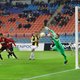 Vitesse-coach Leonid Sloetski redt het vege lijf tegen Willem II