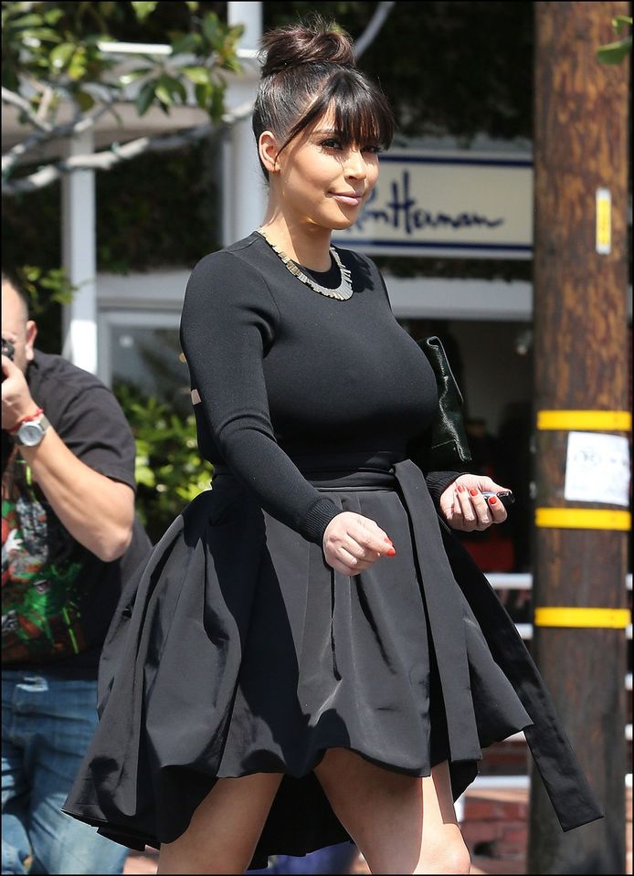 Les etranges robes de Kim Kardashian Tendances 7sur7.be
