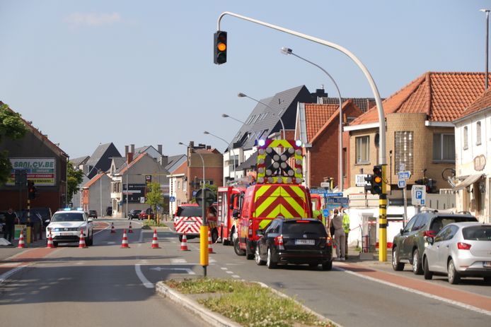 Dodelijk ongeval in Kemzeke na aanrijding fietser door vrachtwagen.