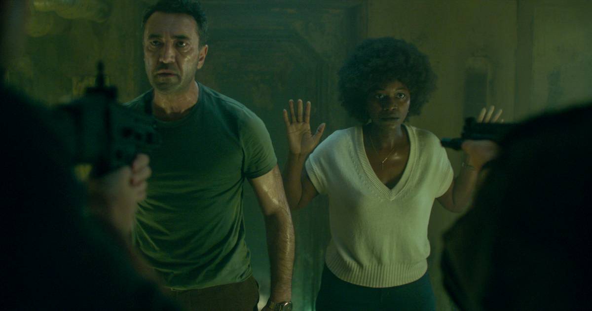 C Est Une Serie Avec Des Arabes Des Turcs Et Des Noirs Et Pour Une Fois Ce Ne Sont Pas Eux Les Terroristes Tele 7sur7 Be