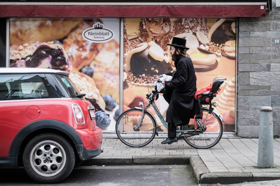 ‘Met godsdienst heeft niemand zich te bemoeien’: hoe de joodse gemeenschap naar de discussie over besnijdenissen kijkt