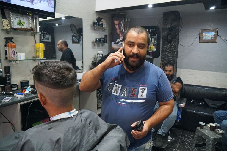 Kapper Adnan Al Abdellah is uitgegroeid tot icoon van de Libanese opstand Beeld Melvyn Ingleby