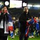 Emotioneel vaarwel met een symfonie van ratels voor de koning van Leicester