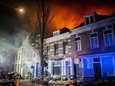 Zeventig mensen hun huis uit door enorme brand in Arnhemse stadswijk: ‘Bewoner kwam hoestend naar buiten’ 