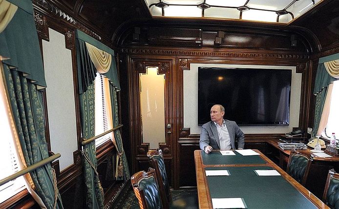 Archiefbeeld: Vladimir Poetin in gepantserde trein