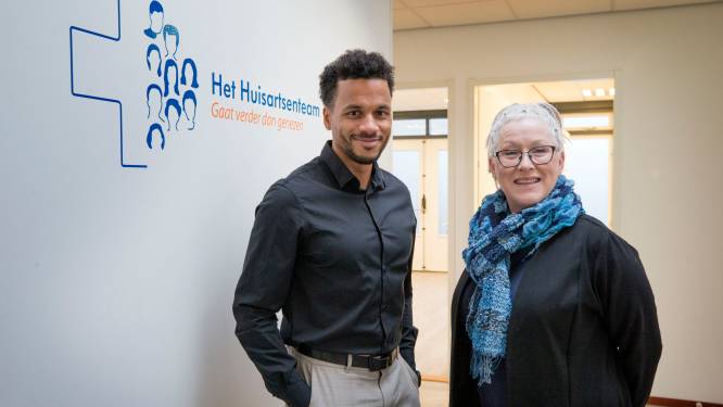 Huisarts Leroy (33) start eigen praktijk, met zijn moeder (64) als assistente  