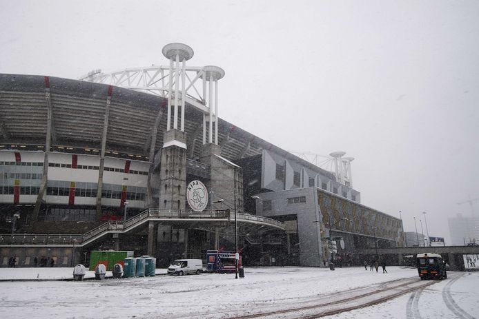 Een groot deel van de PSV-fans bereikte de Arena zondag helemaal niet.