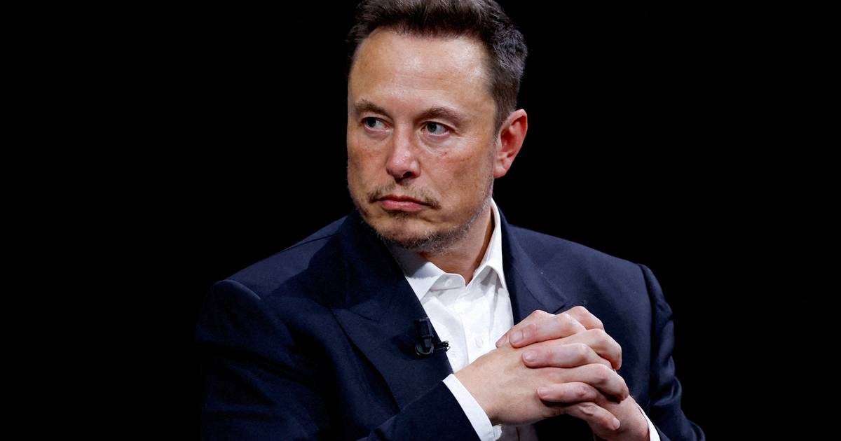 Musk wants to be able to tweet freely about Tesla