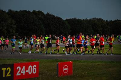 Hardlopen op de donkere landingsbaan van Breda Airport: ‘Ik leek wel wat te zweven’