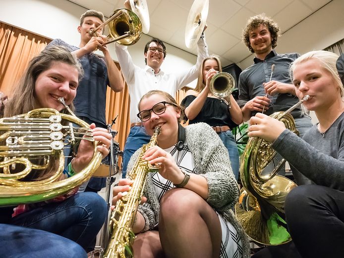 Tientallen culturele verenigingen en instellingen, zoals op de foto DSS uit Aarlanderveen, bundelen de krachten voor een gezamenlijke opening van het nieuwe culturele seizoen.