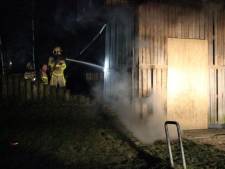 Wéér is het raak: brand in speelhuisje Matenschans in Apeldoorn