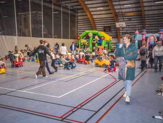 Uren speelpret dankzij olympische Buitenspeeldag in sporthal Den Uyt
