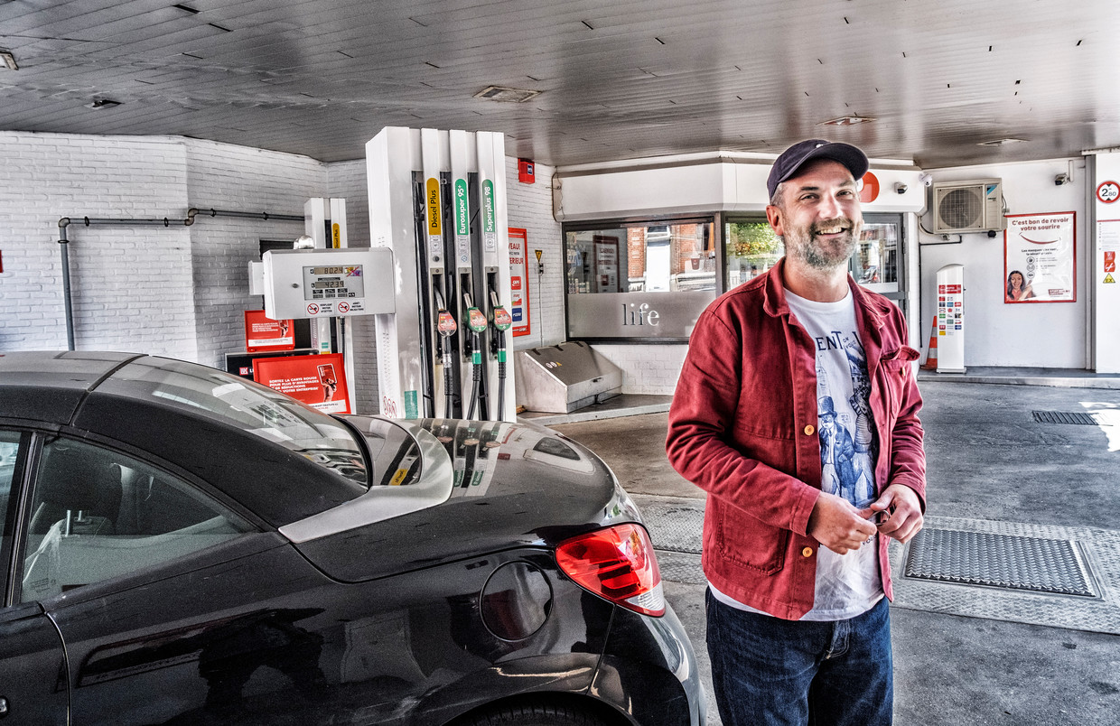 Voorlopig zijn het slechts individuen die de tankstations van Lukoil links laten liggen.  Beeld Tim Dirven