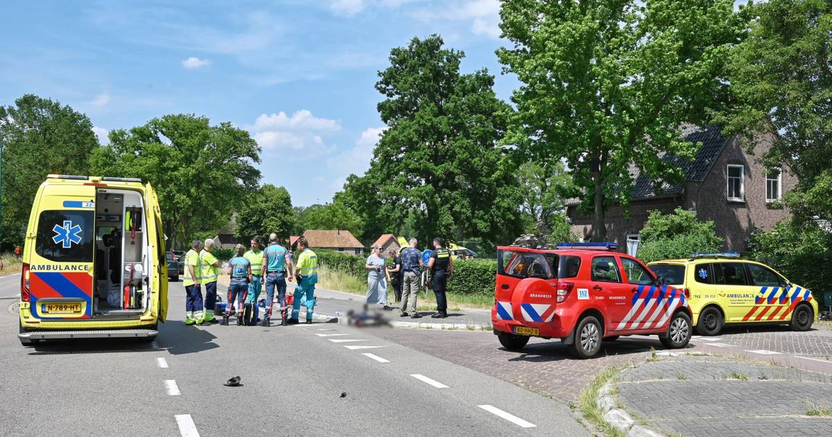 Fietser overleden bij aanrijding met auto op provinciale weg in Brabant.