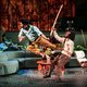 In Knock-out worden de zes performers fysiek tot ongekende hoogte gestuwd ★★★★★