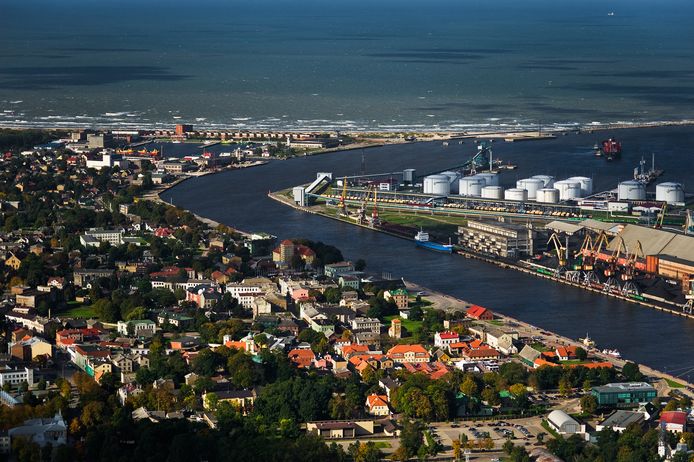 Il porto di Ventspils in Lettonia.