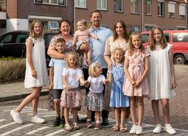 Familie Jelies emigreert deze week met negen kinderen naar Spanje