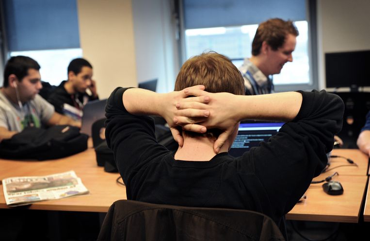 Jongeren in het middelbaar beroepsonderwijs. Beeld Marcel van den Bergh / de Volkskrant