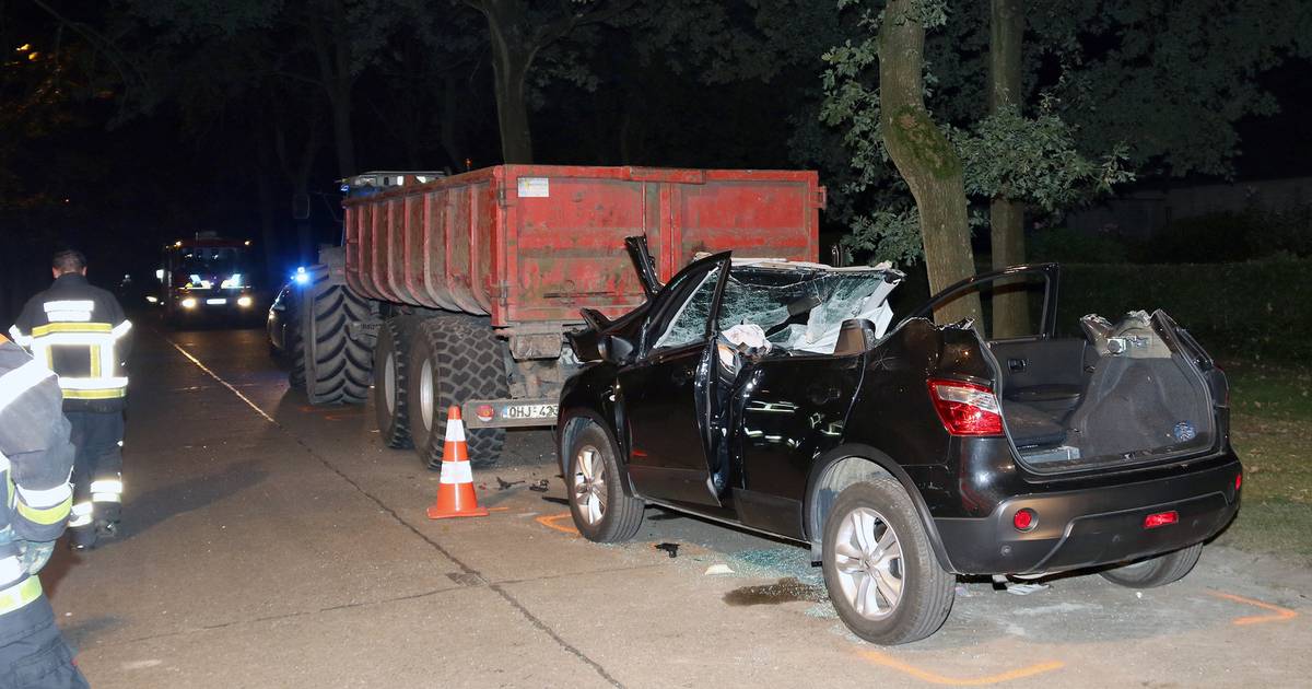 Vrouw zwaargewond na crash tegen tractor Westerlo hln.be