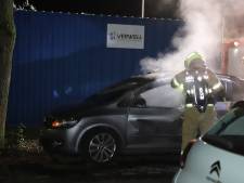 Autobrand in Ede vermoedelijk aangestoken