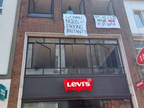 Krakers bezetten al weken pand boven Levi's, politici willen ‘keihard ingrijpen’: ‘Ze stellen zich boven de wet’