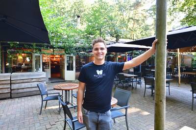 Nieuwe eigenaar Kevin ‘bomvol plannen’ voor restaurant De Haard in Bosschenhoofd: ‘Een fris windje’