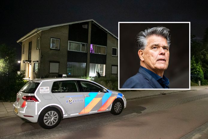 Politie bij de woning aan de Hulkesteinseweg in Arnhem waar op 20 juni een schietpartij was. Inzet: eigenaar Emile Ratelband.