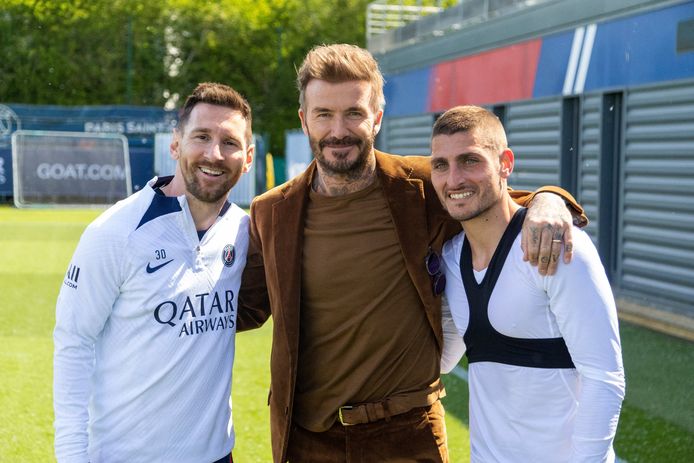 David Beckham poseerde vorige week op de training van PSG met Messi en Verratti.
