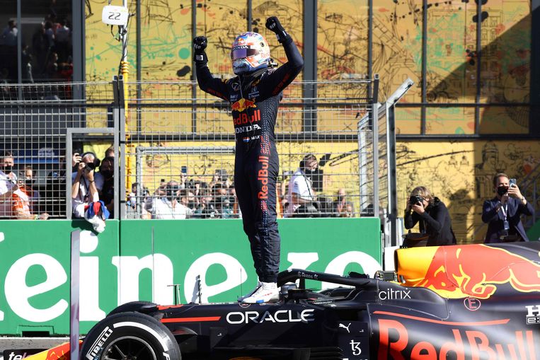 Ongewapend Staat Profetie Verstappen maakt droomweekend in Zandvoort compleet met zege en eerste  plaats in WK-stand