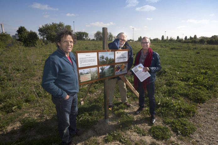 Ab Verheul, Arie Kooy en Cor van der Donk van de Werkgroep Groen Hees.
