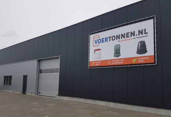 Het huidige pand van de vatenhandel op De Weuste Noord.
