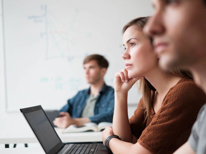 Bedrijven verwachten deze winter meer werknemers op kantoor om energiefactuur thuis te drukken: zoveel kan je besparen door thuiswerk te vermijden