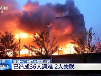 Felle brand zet Chinese fabriek in lichterlaaie: minstens 38 doden
