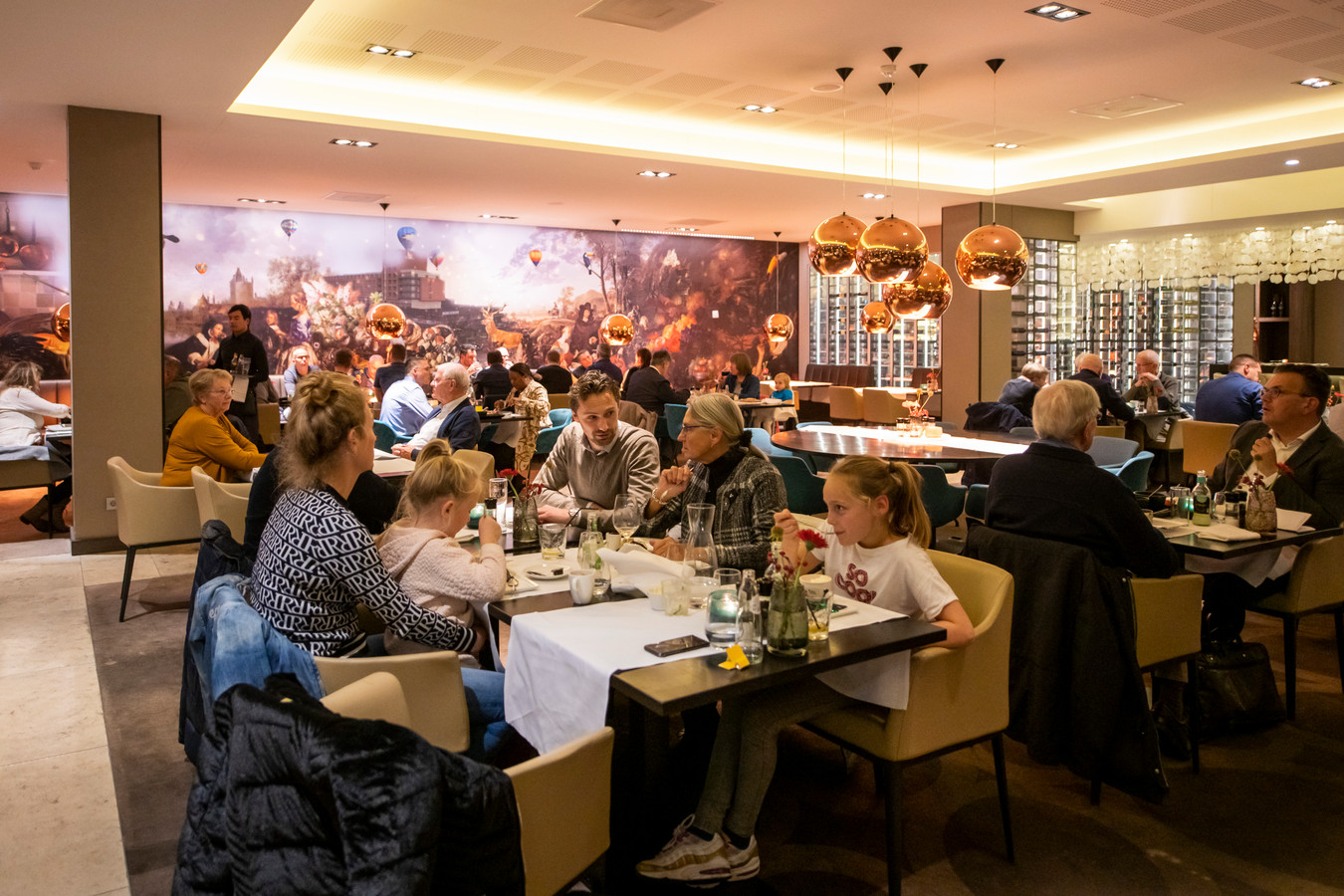 Van der Valk in Zwolle weet nieuwe en traditionele gast te behagen Foto destentor.nl