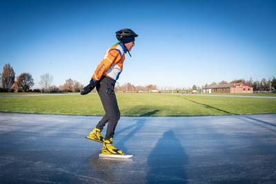 Ultiem genot op natuurijs in Dodewaard: ‘Als schaatsen kan, dan moet het’