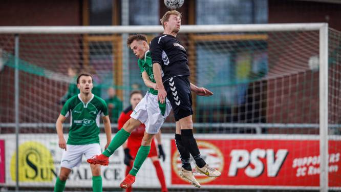 Groeiende Rouveen-spits Mart Dunnink is met twee treffers beslissend tegen VHK: ‘Het is wel aanpoten’
